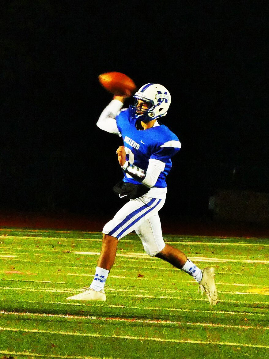 NANNPHOTO51's tweet photo. NJ HS Football Millburn vs Harrison photos $ digital at https://t.co/ex6QCy9kKN #njhsfootball #NJHSFootball #EssexSportsNJ #HarrisonHSNJ #HHSBlueTideFB #MillburnHS #MillburnMillersFB #MHSMillersFootball #MillburnHSAthletics #HarrisonHSNJFootball https://t.co/oJM7uPvRum