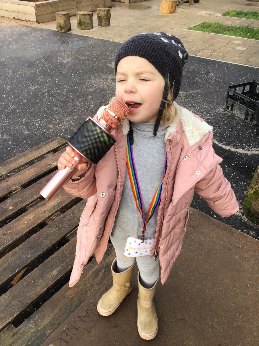 NR_ECC's tweet photo. From ordering Dominoes Pizza, Remembrance Day, Children In Need and visits to the forest its been a very busy week. Here are some pictures that capture how creative our little people have been!
#everyexperiencecounts
#developingcreativity
#creativeminds
#starsofthefuture https://t.co/Fvuc2MWff4