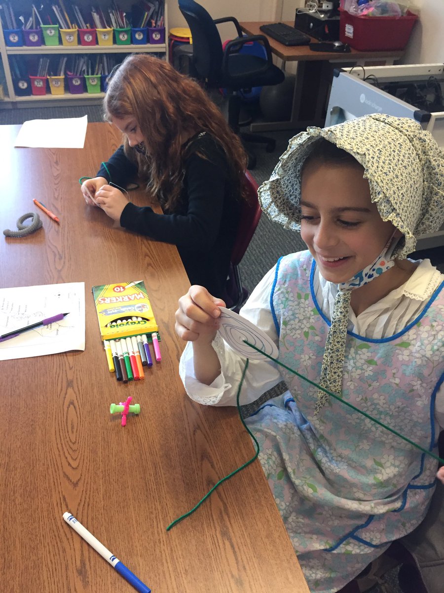 melanie_beetz's tweet photo. NDES 4th grade enjoying a day learning about Colonial America to build background knowledge before studying the American Revolution! https://t.co/W9epwf54Bv