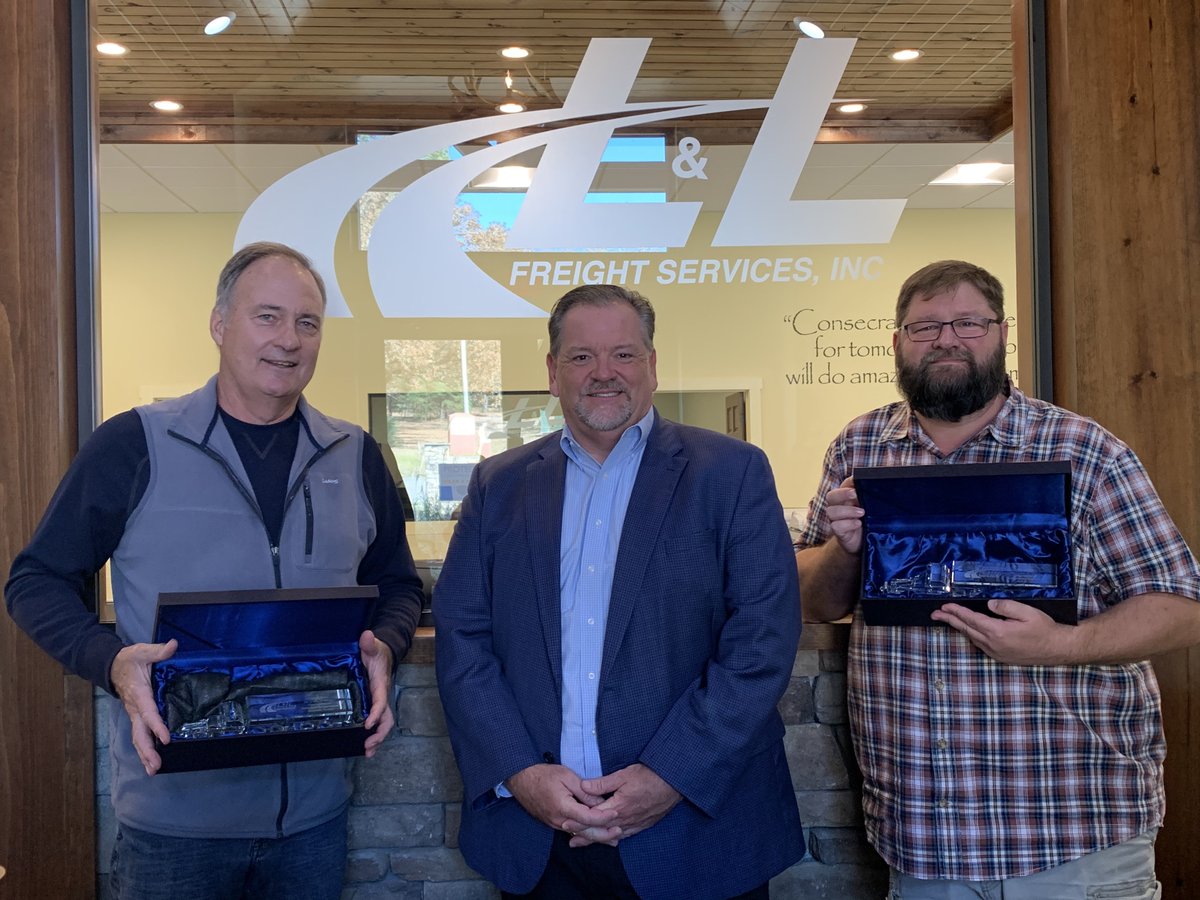 LLFreight's tweet image. The employees at L&amp;amp;L shared a time of Thanksgiving today with lunch catered by Eat My Catfish.  We also showed our appreciation to Paul Gill and Tim Bomar for their 15 years of dedicated service to L&amp;amp;L.