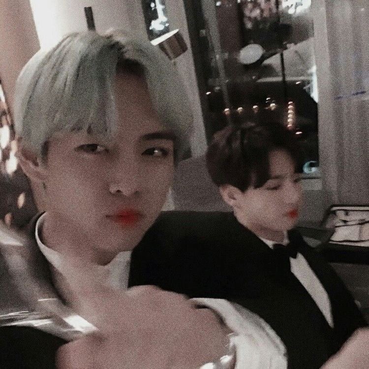 Jungkook & Taehyung as CEOs: a Thread