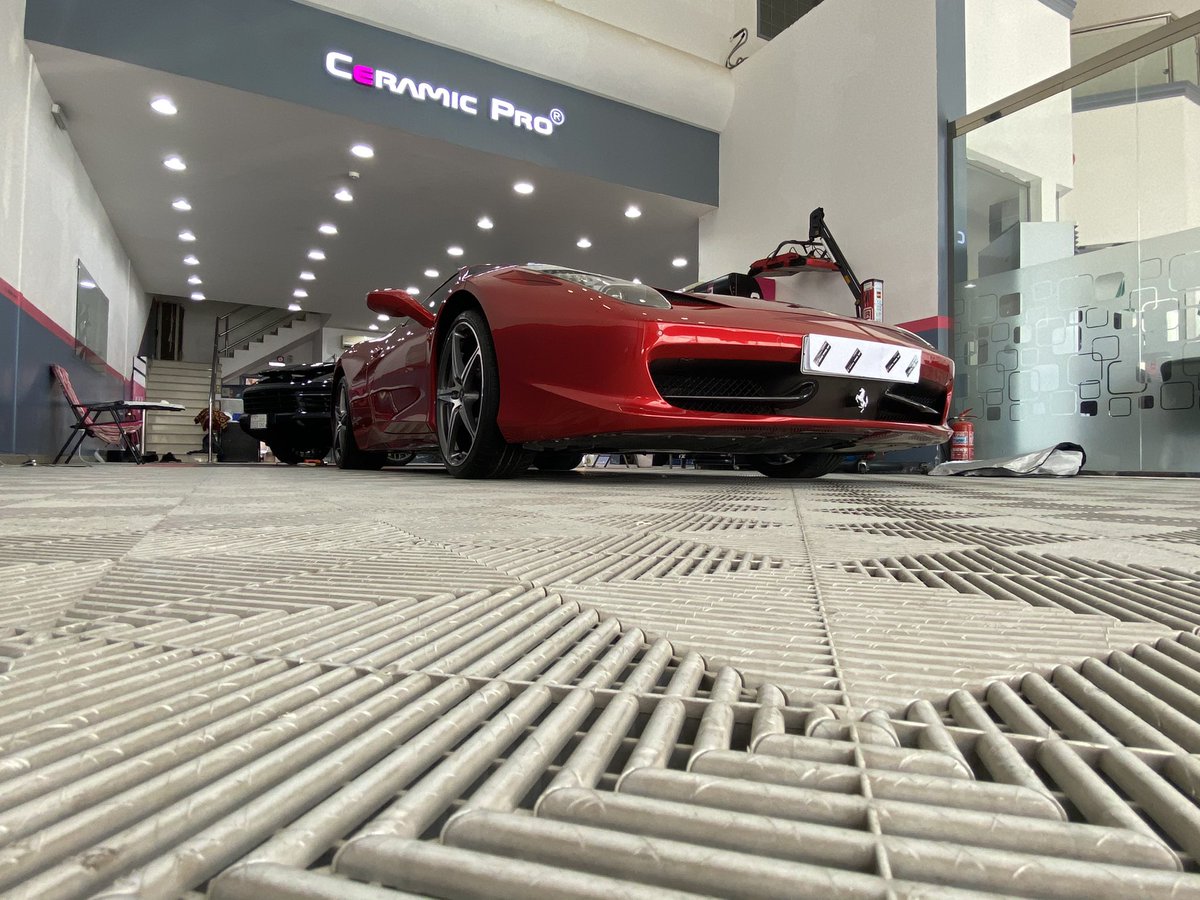 CeramicPRO_SA's tweet photo. ل فيراري الحمراء ليس لها مثيل بعد اضافة سيراميك برو فائق البريق و اللمعان فضلا عن الحماية الدائمه بضمان دولي #سيراميك_برو #تلميع #ولي_العهد #الرياض_الان #السعودية #جدة #ceramicpro #polish #ksa #fallatazoom #usa #ny #london https://t.co/sfWF8aeuju