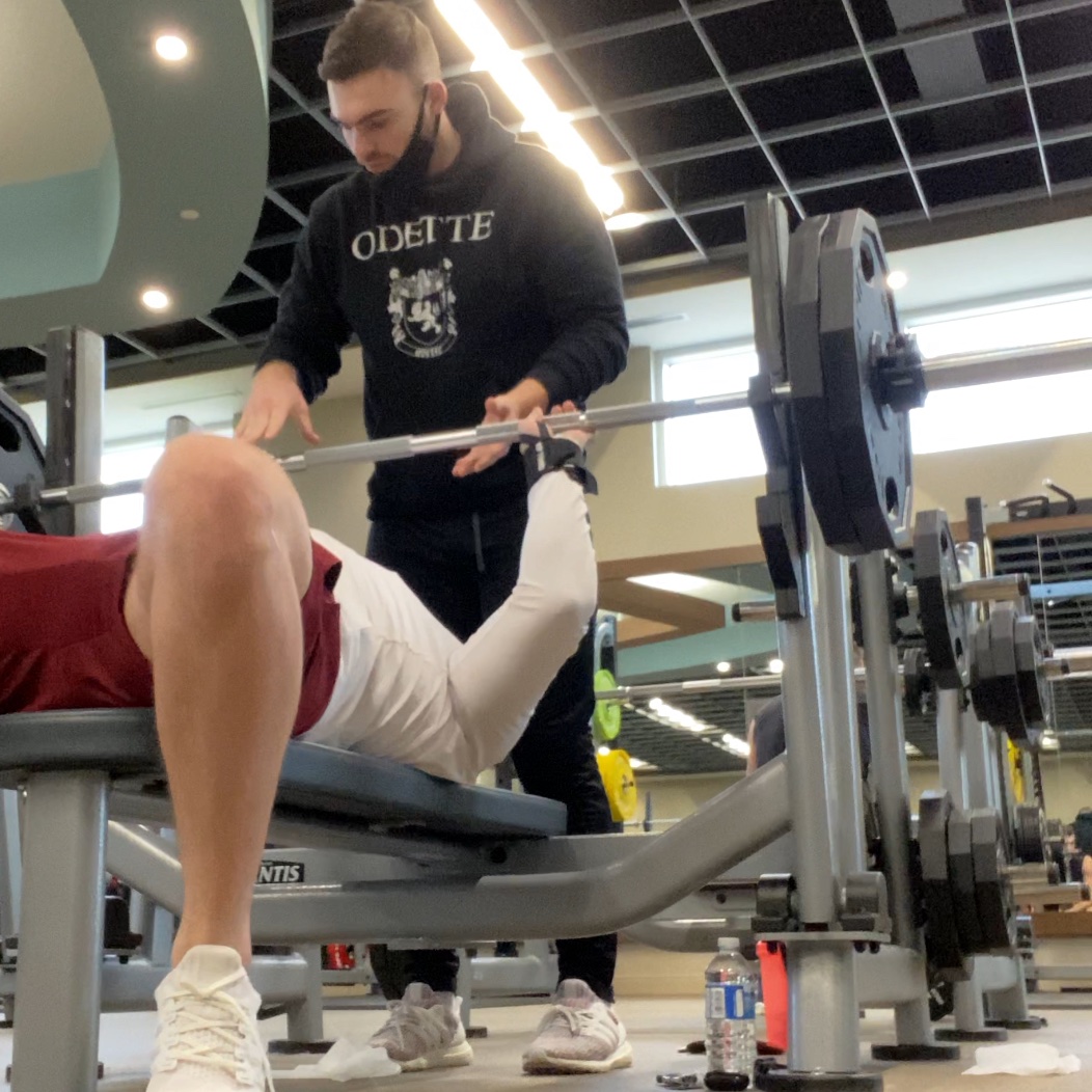 Dardan67467700's tweet photo. Happy World Kindness Day!! Today is the day where everybody comes along and respects each other. get rid of hate and enjoy what's coming to you. <3 I show my kindness by helping out my best friend in the gym. #UWinCOMP2097 #uwindsor #fitness  #BeStrong  #KindnessDay https://t.co/tvpcJHD0uG