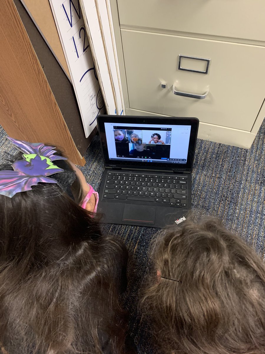 Kelly (@mrskgreen2) on Twitter photo Finally got my KOL kids working with my in person kids! Sharing what they learned during Independent reading time from nonfiction books - one group even had the online S share her screen so the Ss could see the online book she was reading! <a href="/KreinhopKISD/">Kreinhop Elementary</a> Finally got my KOL kids working with my in person kids! Sharing what they learned during Independent reading time from nonfiction books - one group even had the online S share her screen so the Ss could see the online book she was reading! <a href="/KreinhopKISD/">Kreinhop Elementary</a>