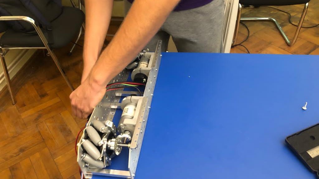 ro2d2team's tweet photo. Give a construction member a #wrench, and they will build you a #robot;
Give a programming member a wrench, and they will tell you you have a screw loose!
#ForceForChange #FIRSTTechChallenge #FIRSTTogether #FIRSTGAMECHANGERS #FIRSTInspires https://t.co/ARINKmWFRu