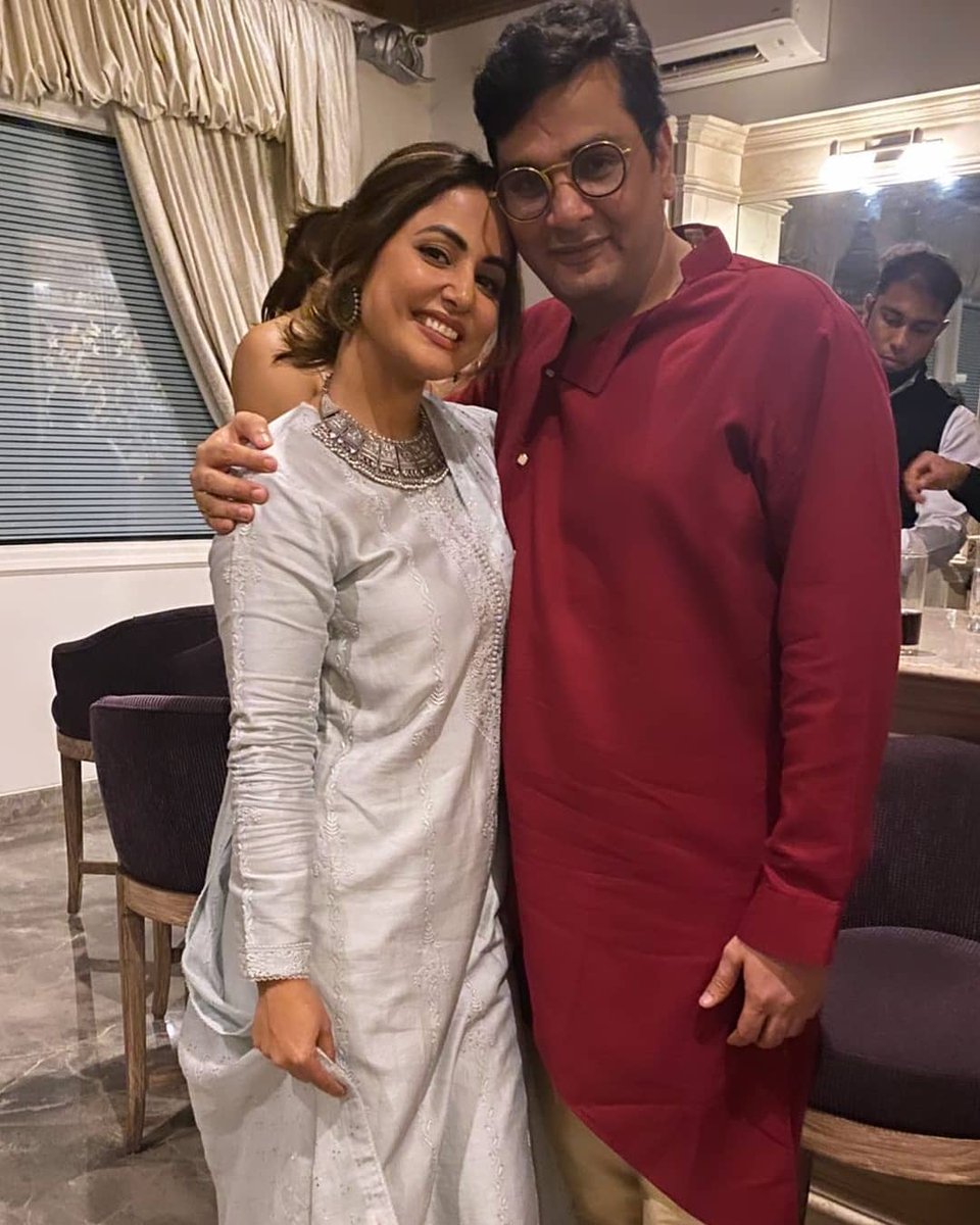 celebsstyle786's tweet photo. #sanayairani #krystaldsouza #mrunalthakur #HinaKhan #ridhidogra #ektarkapoor #ManishMalhotra #mohitsehgal #karishmatanna #castingchabra #MouniRoy ❤️❤️
#celebstylecollections https://t.co/FE6ZgWaShp