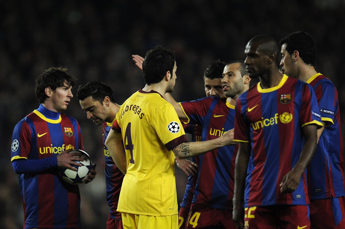 Debunking the myth that Barcelona robbed Arsenal in the 2011 Champions League (R016)[THREAD]