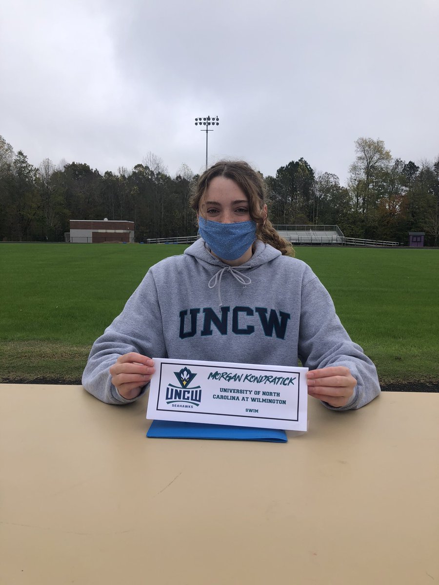 HSHSSwim's tweet photo. CONGRATULATIONS to Morgan Kondratick, our 3x MVP, on signing to  swim the University of North Carolina at Wilmington!🎉🏊🏼‍♀️ So proud of you! 
@HSHSnews @HSHawksAD @UNCWilmington @uncw https://t.co/O02RjnlnBO