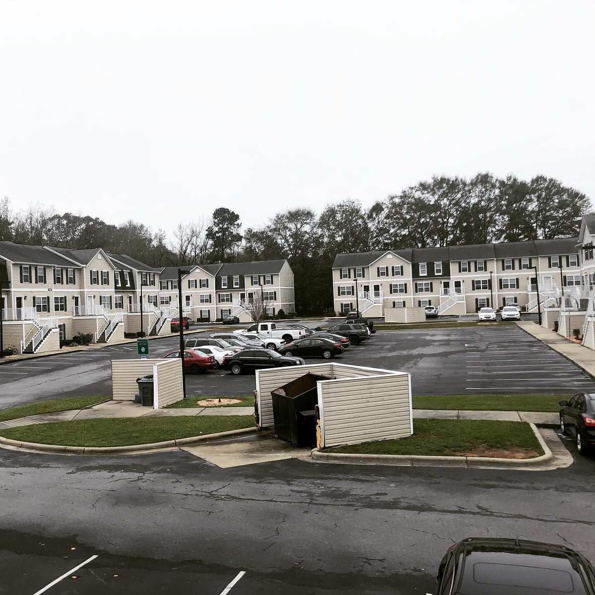 WE L O V E TO SEE ITTTTTTT!!!!!!!! Thanks so much to everybody who checked their email and made sure everything was prepared for the power washers, we really appreciate it! 😁❤️