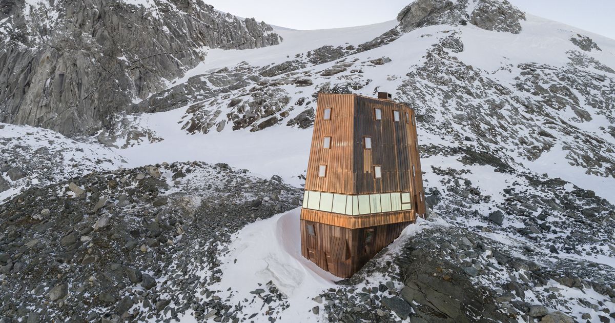 designboom's tweet photo. stifter + bachmann designs a copper-encased mountain refuge in the italian alps
https://t.co/jomhrTT7B8 https://t.co/7LUl4jK7BN