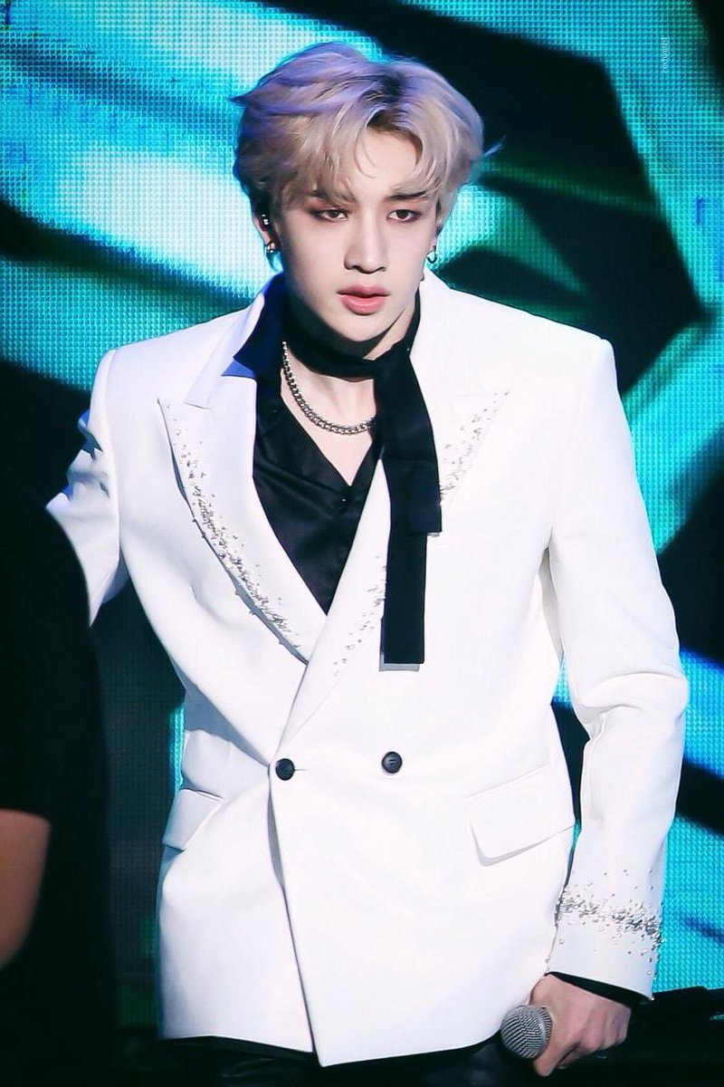 superior bang chan looks: a thread