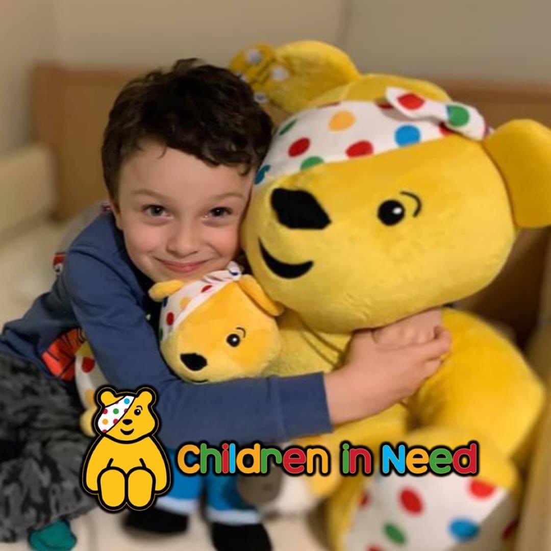 AMDearsley's tweet photo. A massive great big thank you for #emersongrant2014 giant Pudsey bear and limited edition CountryFile Pudsey - he adores them β€οΈ@backuptrust #countryfileramble #countryfile #livingwithachildwithaspinalcordinjury #pudsey #childreninneed @bbccin #childreninneed @BBCCountryfile https://t.co/2F8iigTW4C