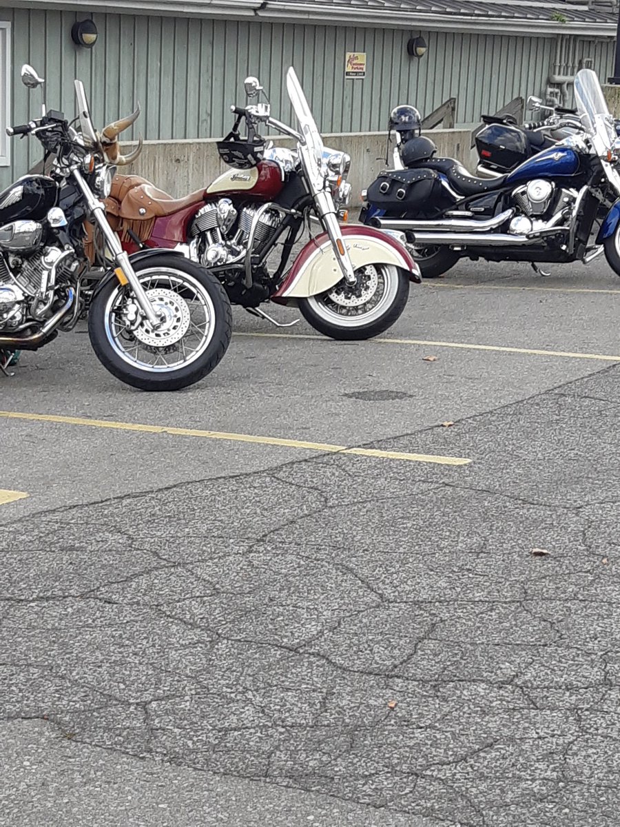 GrzelakDeborah's tweet photo. @davidhindsmith It's not nearly as busy as it usually is, but there's still enough bikes to make my day! https://t.co/75WeP3GLkG
