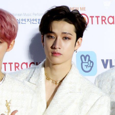 superior bang chan looks: a thread