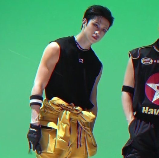 superior bang chan looks: a thread