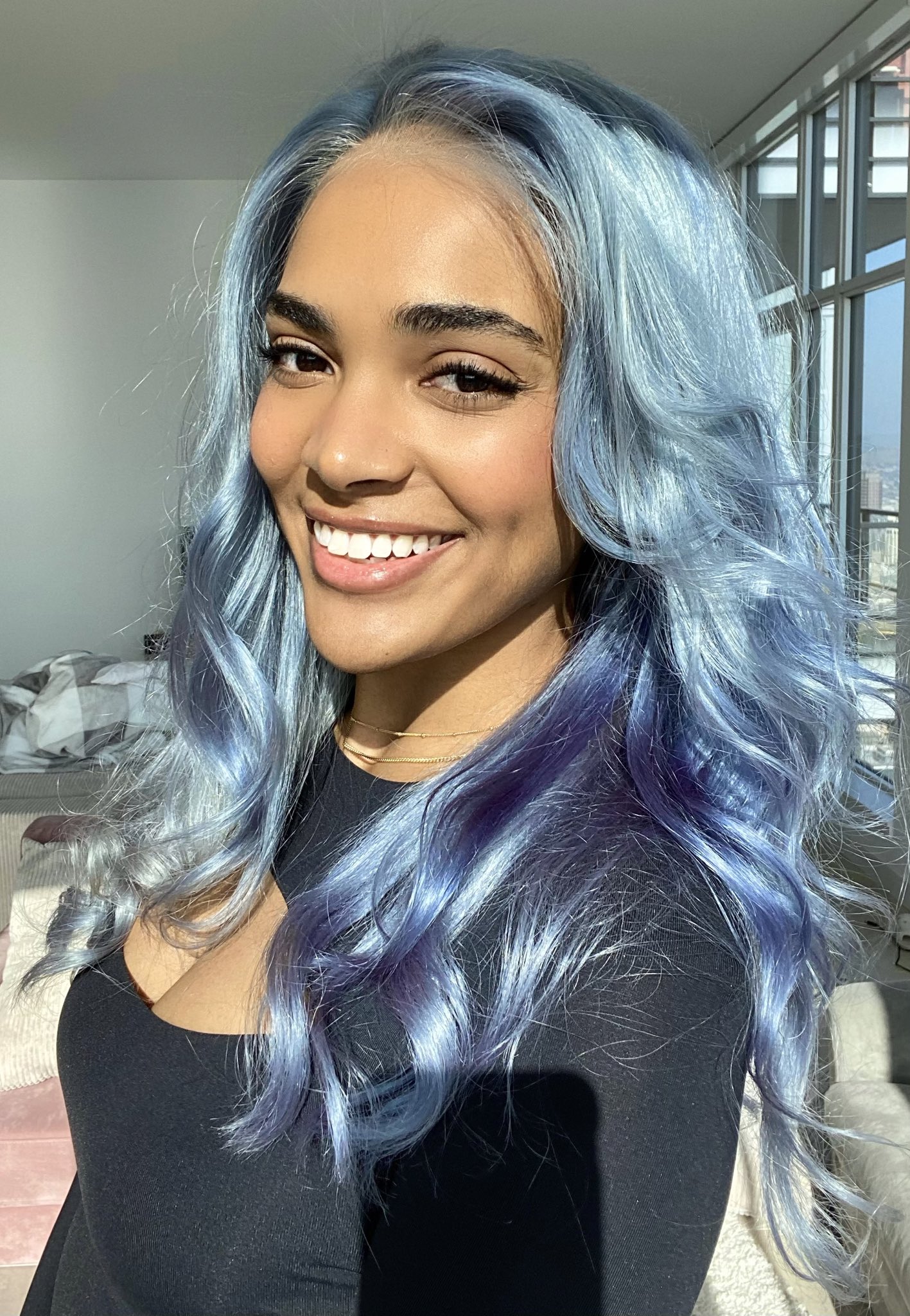 Syd 🔮 on Twitter: "Tried to dye my hair silver again and got this instead  🤷🏽‍♀️ https://t.co/s3ShfKBbsU" / Twitter