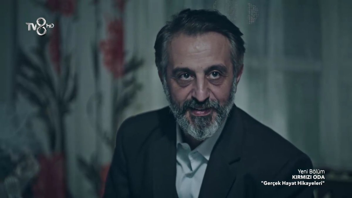 bitmeyecekoyku's tweet photo. Birisi 15 yaşındaki kızını para için satmış, diğeri kızı yaşındaki bir çocuğu parayla satın almış ama utanmadan namuslu mu diye sorabiliyor.

" Kim namus ve ahlak şövalyeliği yapıyorsa bilin ki en namussuzu odur. " 

#KırmızıOda https://t.co/zFTnoYRqO5