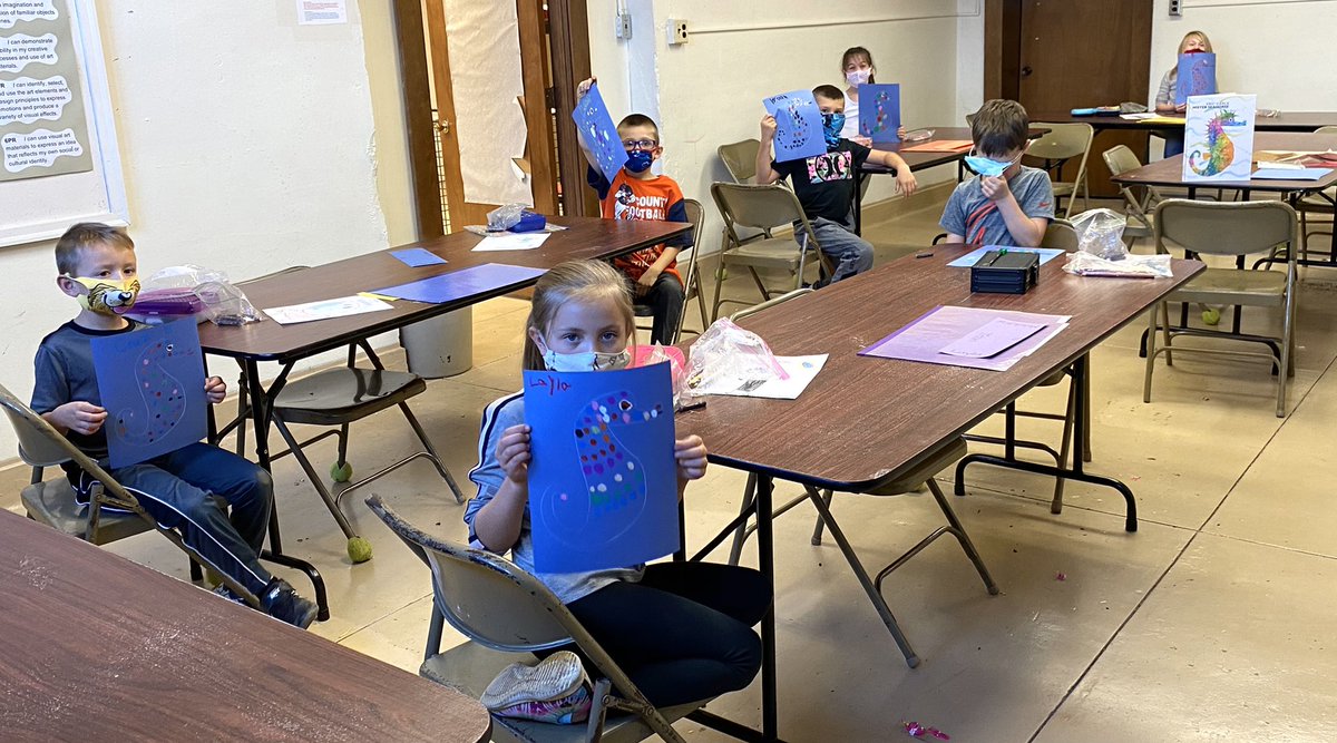 ArtAndMsG's tweet photo. All three #firstgrade Byesville art classes read aloud Mister Seahorse by Eric Carle, then we began working on creating our own seahorses! #art lass #ColtReadAloud @jennoevancho @RHLSD_Colts https://t.co/jcQNMQmrXC