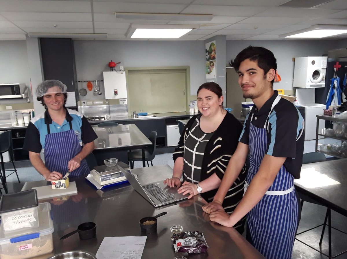 GoodBitchesBake's tweet photo. Anyone can spread kindness - and these two students from Napier Boys High School have been spreading kindness across the Hawkes Bay. We're so proud to have them as part of our whanau. Aroha nui Ali &amp; Drew! https://t.co/i8iI66WCUz #spreadkindness #kindnessmatters #kindnessweek2020 https://t.co/Ph9cEIOrCn