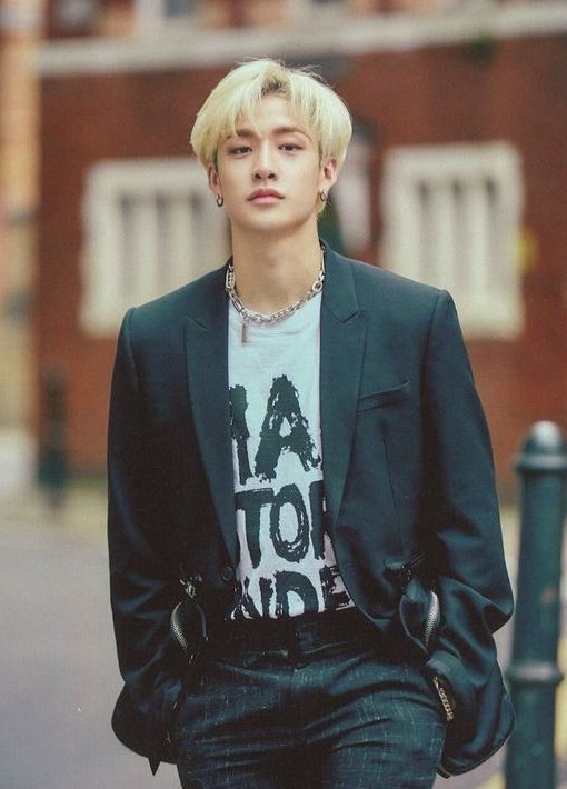 superior bang chan looks: a thread