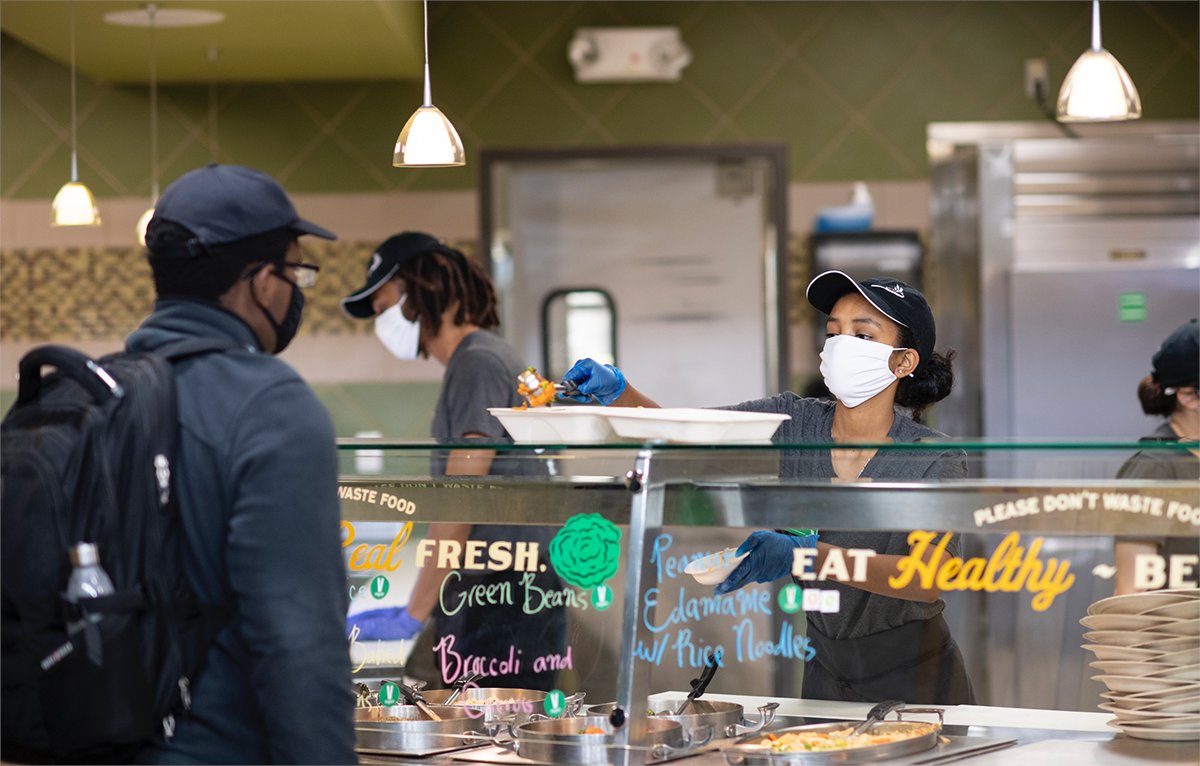UNTsocial's tweet photo. It’s #WorldKindnessDay and we want to thank @UNTdining. Not only do they provide top quality, delicious food for #UNT students, faculty and staff, but they have adapted to the new normal with a smile. 

Tag a department or person you want to spread kindness to! https://t.co/O30SV17nTP