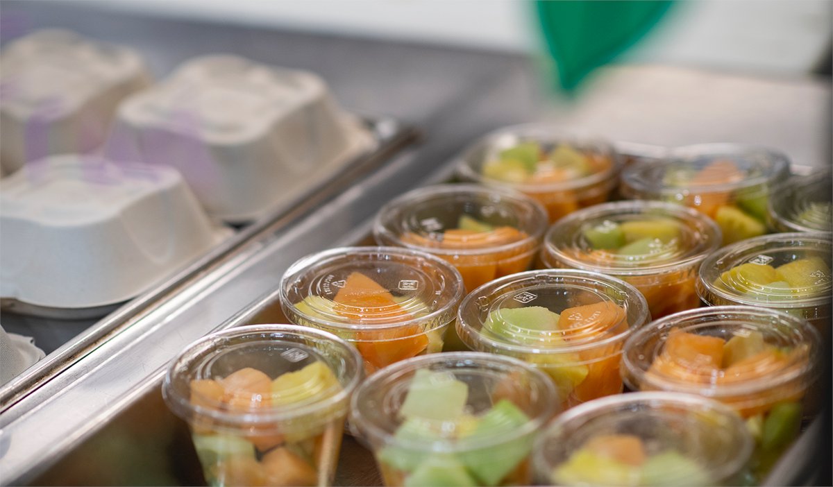 UNTsocial's tweet photo. It’s #WorldKindnessDay and we want to thank @UNTdining. Not only do they provide top quality, delicious food for #UNT students, faculty and staff, but they have adapted to the new normal with a smile. 

Tag a department or person you want to spread kindness to! https://t.co/O30SV17nTP