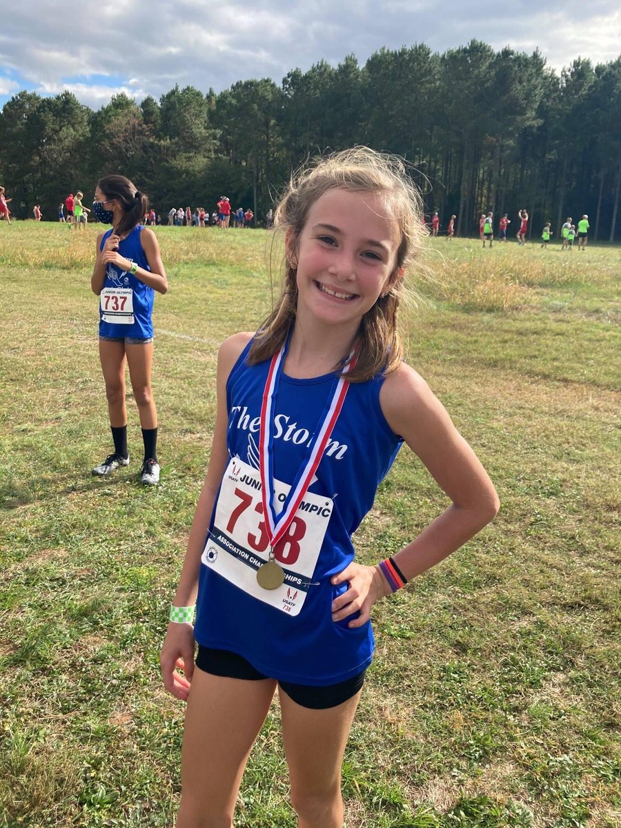 🏅Congratulations to <a href="/LeaphartElem/">Leaphart Elementary</a> fourth grader, Dorothy Hutchins! She is ranked among the fastest female #runners in her age group in the country. Learn more: bit.ly/32FReOO.

🏃🏽‍♀️💨Run, Dorothy, Run! Your #LexRich5Schools family is cheering you on! #PrideIn5 #IrmoSC