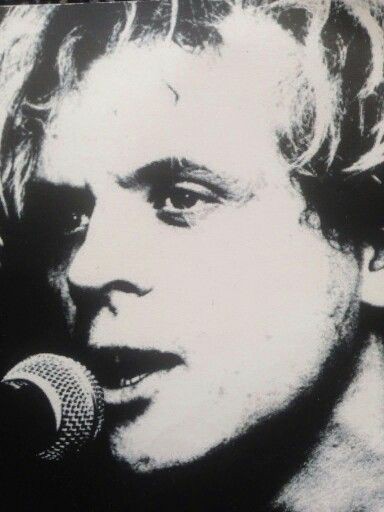 bottervlieg_woo's tweet photo. #JanBlohm
#groentrui
🎶🎶🎶🎶🎶🖤🖤🖤 https://t.co/CYwspBmKBu