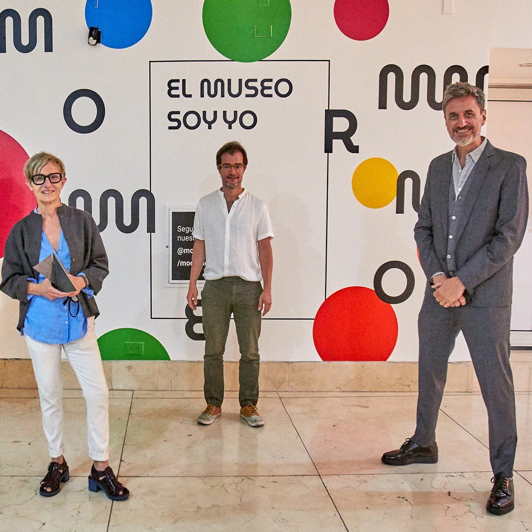 <a href="/EstudioAzcuy/">Azcuy</a>  y el <a href="/modernoba/">Museo Moderno</a>  anunciaron al ganador de la segunda edición del Premio Azcuy. 
El proyecto “Mundo Imaginal”, de Adriana Bustos fue elegido de manera unánime por el jurado
➕ Más info en nuestra web mktdeobras.com.ar/premio-azcuy-2…