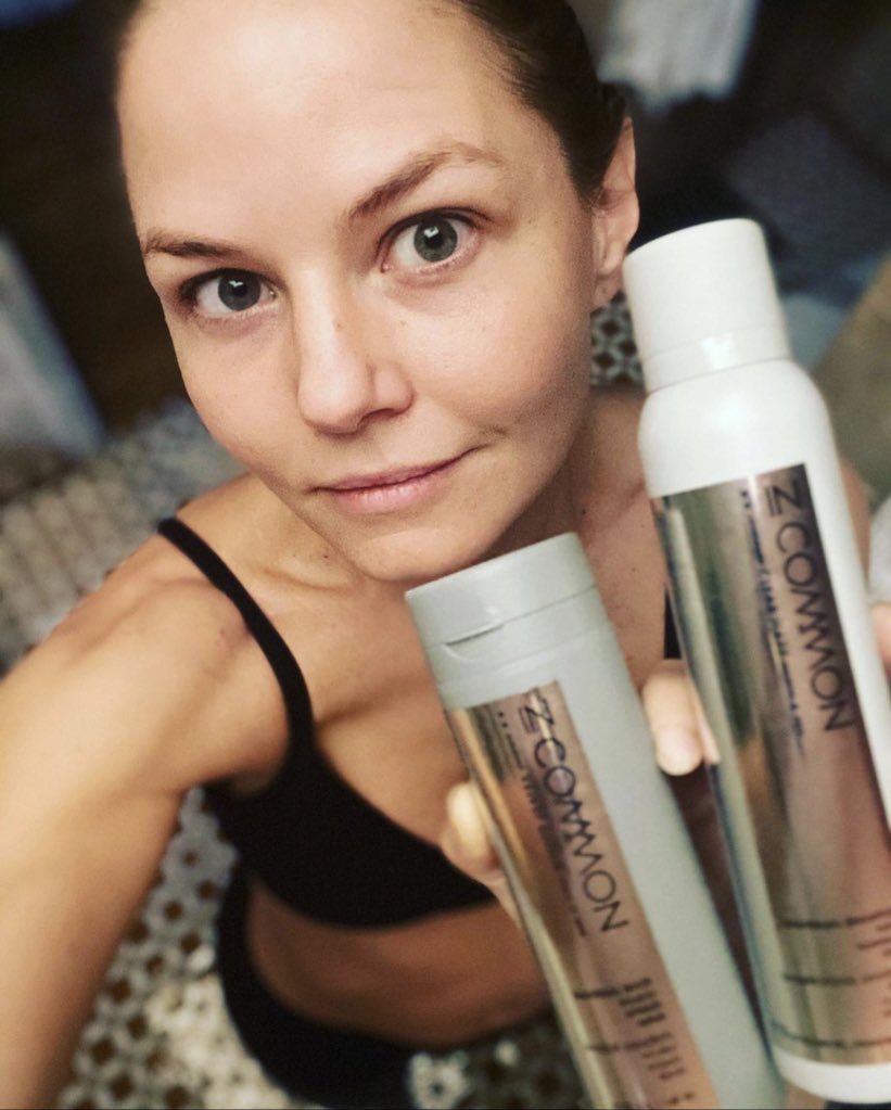 JMOFamily's tweet photo. Jennifer Morrison @jenmorrisonlive obsessed with #incommonbeauty products by @RiawnaCapri  and @NikkiLee901  #jennifermorrison https://t.co/pTM92clfvw