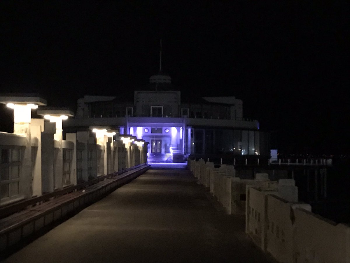 sandravh's tweet photo. Super jammer dat deze mooie landmark niet wat meer is verlicht in coronatijden 😓 #blankenberge https://t.co/zojknaXPAv