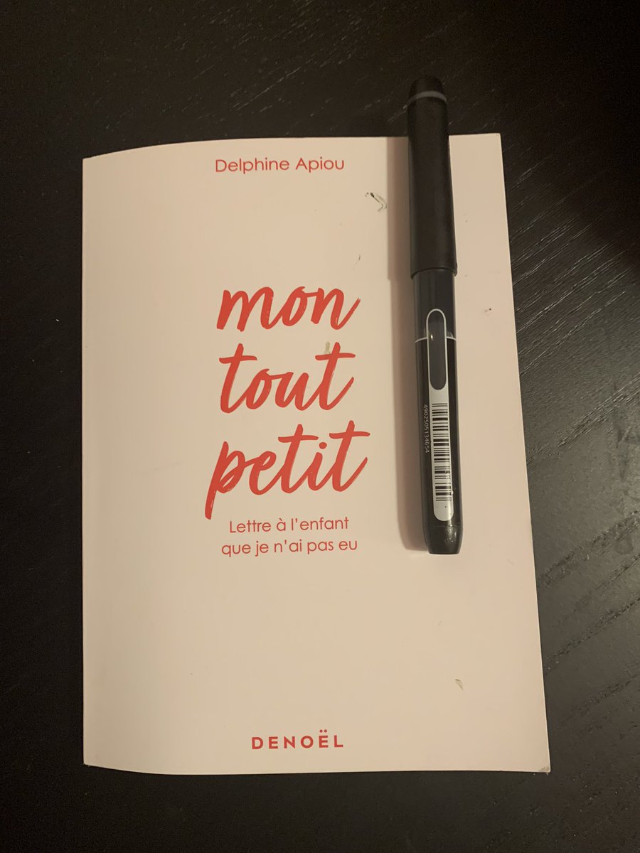 Giulia_Fois_'s tweet image. A lire. Absolument. Et à écouter. 🙏 @apiou  #passongenre @franceinter