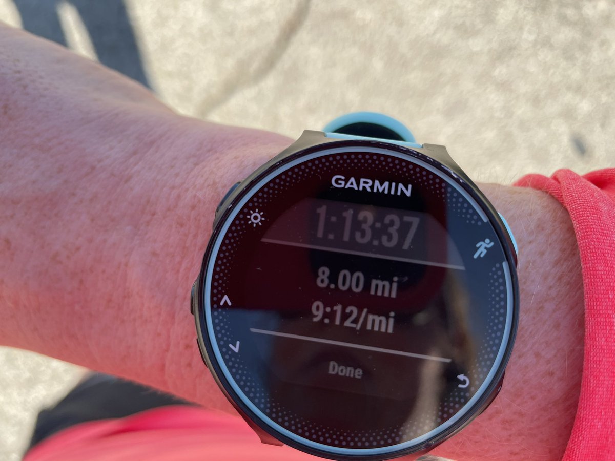 RunEatBeHappy's tweet photo. Hooray for Friday!!! It feels good to finally finish eight miles without being dead at the end again. Each day counts. Keep pushing for it. #runner #HappyFriday #sunshine #mommatime https://t.co/Xv3tnTuuyp