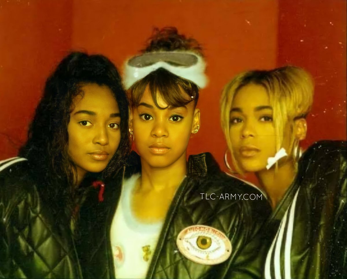 TLC in the iconic Dah Len shoot for VIBE in 1994 🔥❤ #CrazySexyCool