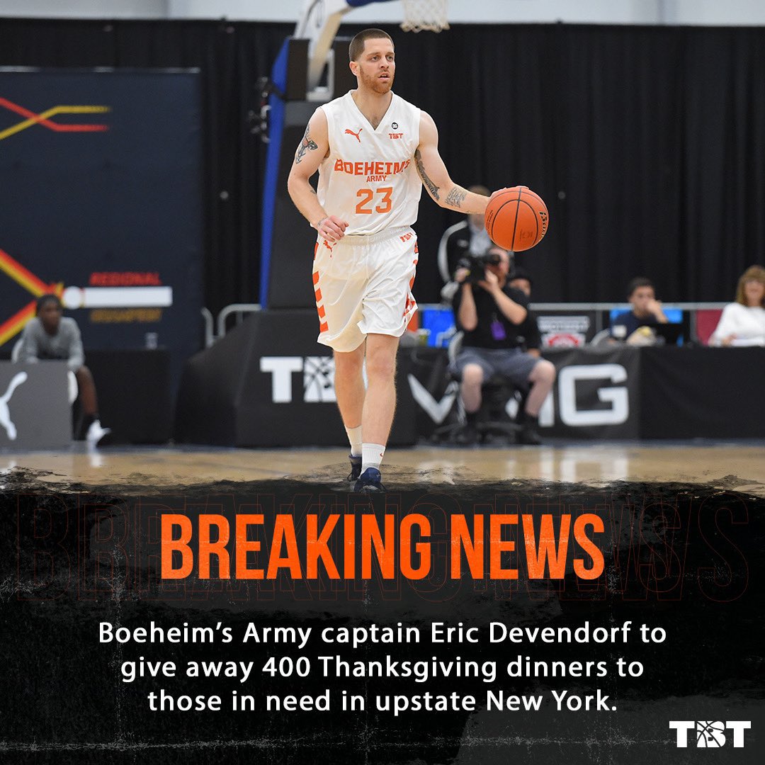 BoeheimsArmy's tweet photo. A leader on the court. A leader in the community. 🍊👏 @ED23HOOPS https://t.co/fbWaYBWKLZ