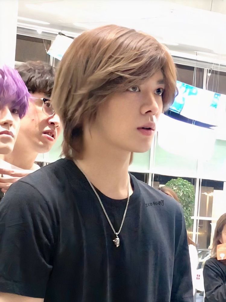 yutasbigballs's tweet photo. fan taken photos of yuta rlly show his beauty on another level https://t.co/ReIk5DW4rM
