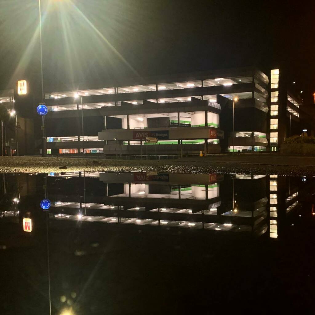 DansLowNotes's tweet image. Multi-Storey in a Puddle
:
:
#multistoreycarpark #carpark #puddle #puddlepic #loveluton #luton #puddlegram #reflection #reflections #reflection_perfection #reflection_shots #reflection_focus_on #reflection_fun #reflection_super_pics #reflectiongram #refl… instagr.am/p/CHiw3TrJqW9/