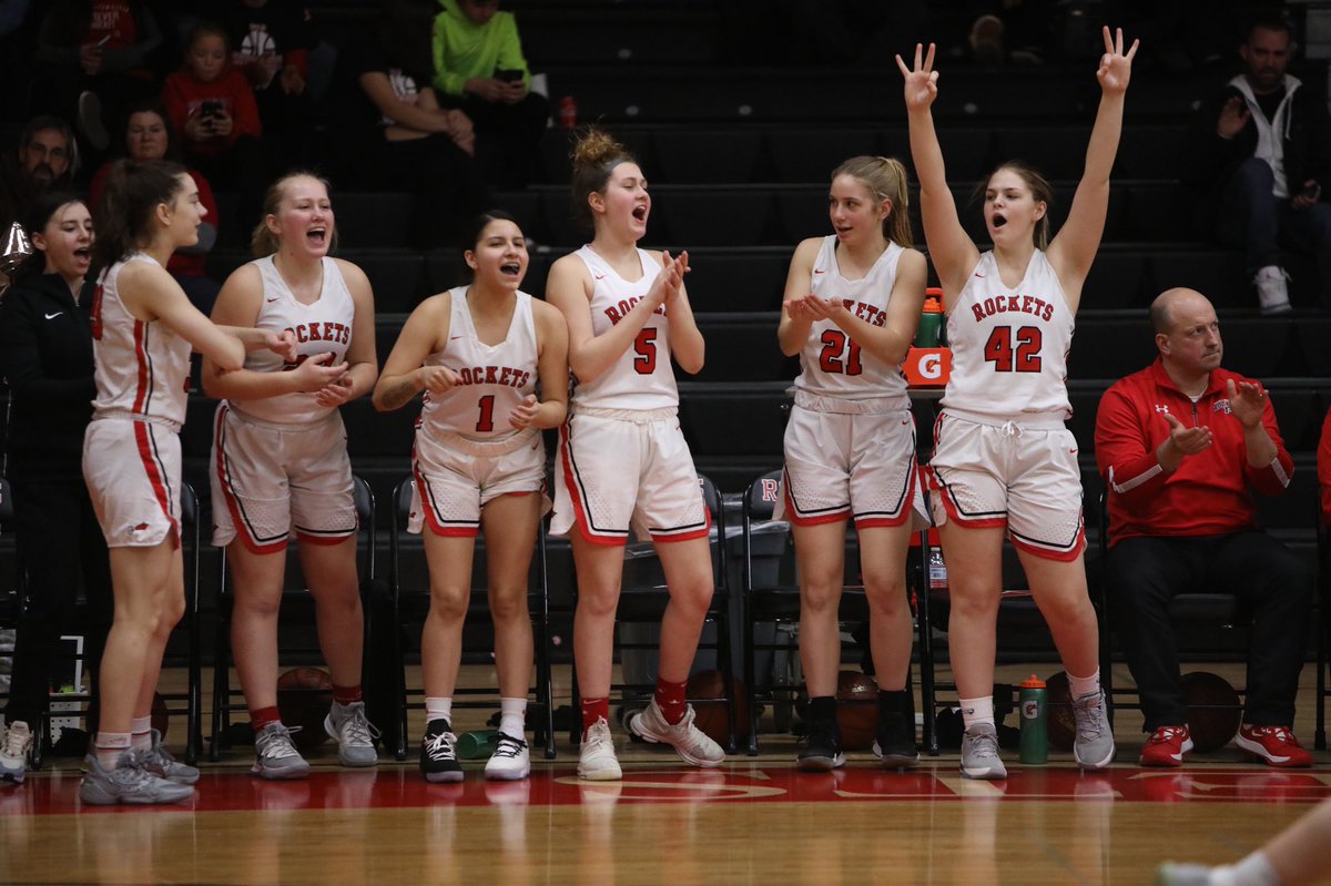 anteudovicic's tweet photo. Girls Basketball starts on Monday, 11/16! There still is time to sign up! Make sure to get registered & join in on the fun! Go to the Athletics & Activities page of the SMHS website to sign up! #gorockets #smway ๐๐โน๏ธโโ๏ธ#smrocketthrowback https://t.co/glhDAIIGr5