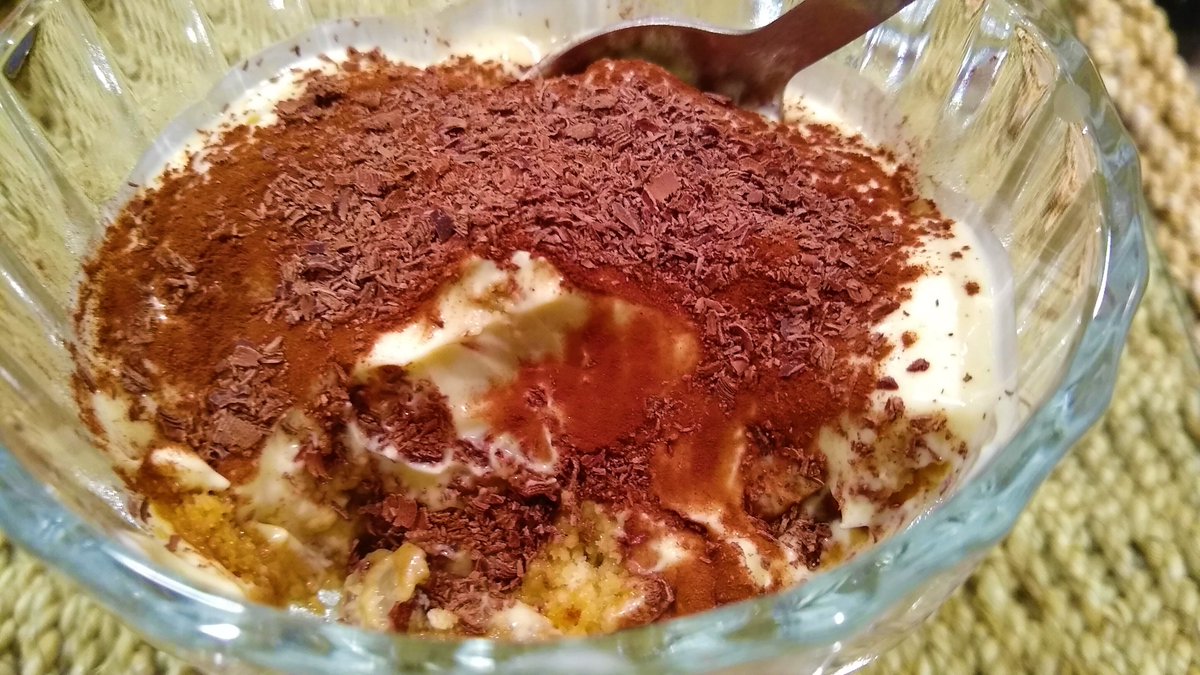 VeganOlive1's tweet photo. #Tiramisu...After his heart bypass @popeyeuk1 is always looking for low fat recipes, I veganised @TheBHF tiramisu recipe...No need for dairy......Here's my recipe https://t.co/vFEJRw4YLu Stonkingly Scrumptious #Veganfoodshare #Itseasy2bvegan #Vegan #DitchDairy😋👌💚🌱🌻 https://t.co/TGASK1gyXq