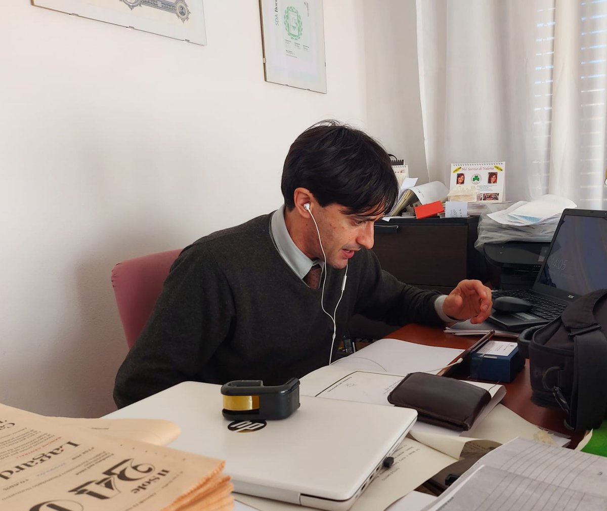 ManfrediPotenti's tweet photo. Questo pomeriggio sono stato in #riunione con alcuni dei #colleghi #giuristi del gruppo #OsservatorioGiustizia con i quali abbiamo #discusso delle attuali #iniziative legislative #parlamentari, per cercare di #migliorarle nell' #interesse del nostro #Paese e della #Giustizia... https://t.co/vcpkTiscDE