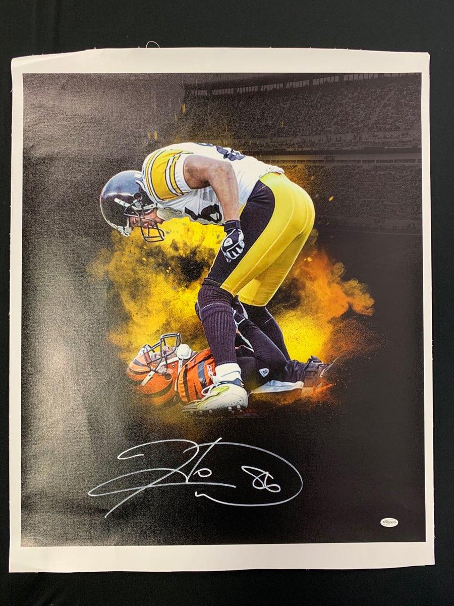 steelernation's tweet image. It's Bungals week, so we have a winners choice giveaway. Winner picks between one of these two awesome 20x24 canvas signed photos. 

Must follow us, @TotalSportsEnt , and @_SNPodcast and RETWEET this post

Winner announced Sunday night 

#SteelerNation #Steelers