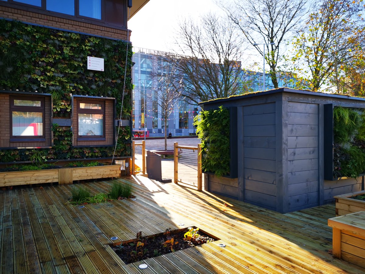DrRosieAnthony's tweet photo. Awesome job on the #livinglab #ignitionGM @NourhanHeysham @SalfordUni. Thank you for showing the #mitigatingclimatechange students how to increase green space and improve climate resilience through #NatureBasedSolutions. We can fight the #ClimateEmergency! https://t.co/fbr5tHeOMJ