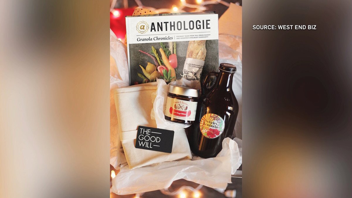 ctvwinnipeg's tweet photo. WATCH: Shopping local safely during holidays https://t.co/1ciqqnjAW2 https://t.co/DbNJavRcvB