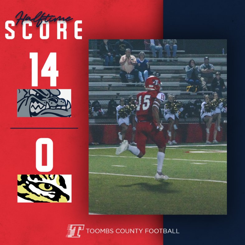 ToombsFootball1's tweet photo. Dogs are up at the half over Swainsboro 14-0.
#BeADog #ToombsCountyFootball https://t.co/8NfG9bQU7y