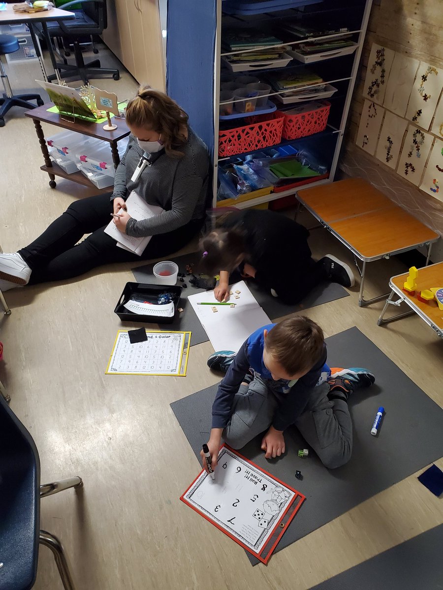 jill_paulsen09's tweet photo. Even though it was a short week, there was lots of learning still happening at HES! #pssdmpsc #learningeverywheretogether https://t.co/7MDplpXQpE