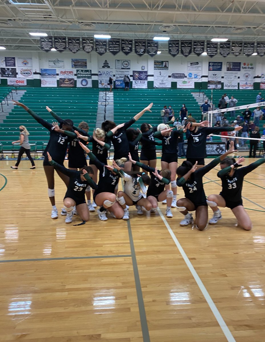 Proud of these young women for playing their hearts out tonight against a tough Springs team! Way to finish district strong &amp; become DISTRICT CHAMPS 💚🏐⚔️🖤 Now to get ready for Play-offs #WE>me #DistrictChamps <a href="/CFHS_Knights/">Clear Falls Knights</a>
