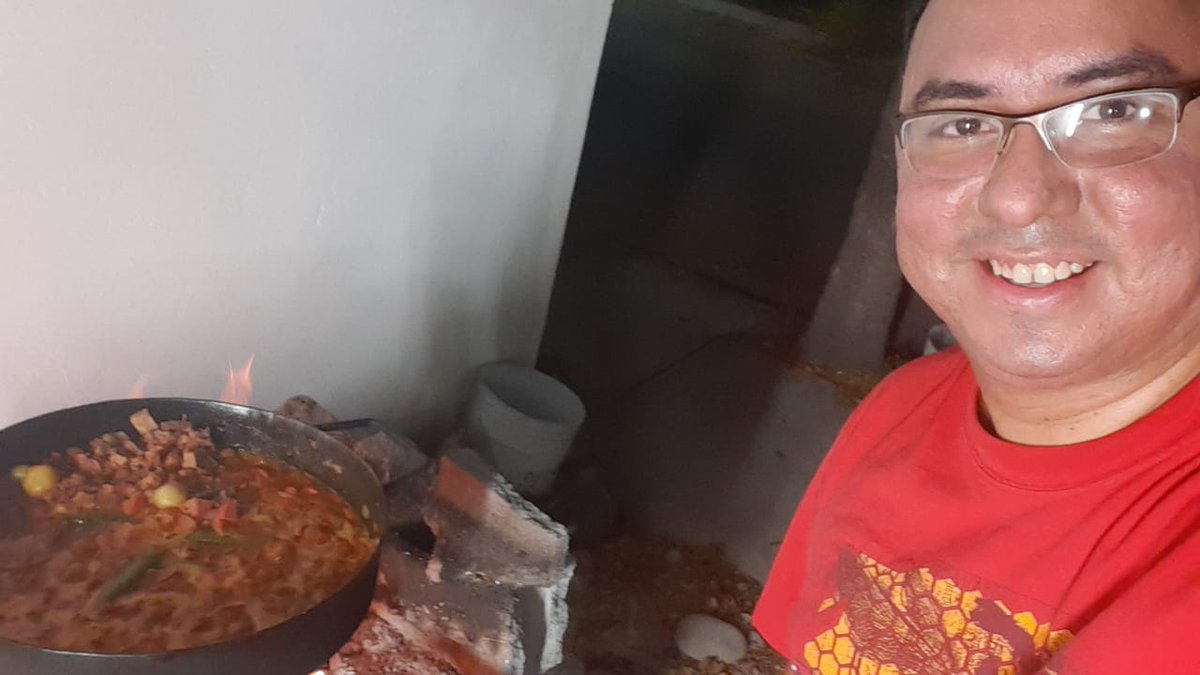 edgar_hdz2's tweet photo. Estas si son #Discadas  no como las "Otras" que parecen frijoles charros o Chilidog!! @Omar60034189  tu nada más antojando https://t.co/Css1GrhuPl