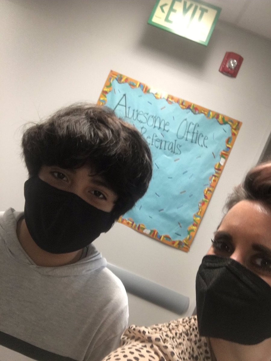 rpemshuskies's tweet photo. 2 of 3: Proud to show off this week’s EMS Awesome Office Referrals! #huskypackpride https://t.co/pjb9wjv9p5