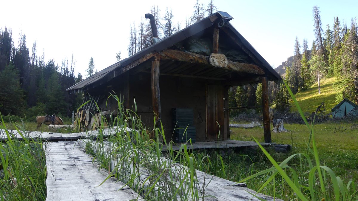 Chilcotinholi's tweet photo. "Nature can show us the way home, the way out of the prison of our own minds," Eckart Tolle.

Do you feel locked inside city life? Come home to one of our cabins and experience a nature connection!

https://t.co/AvQkvHAwhj

#trailstoempowerment #chilcotinholidays #nature #cabins https://t.co/YaToT23TbM