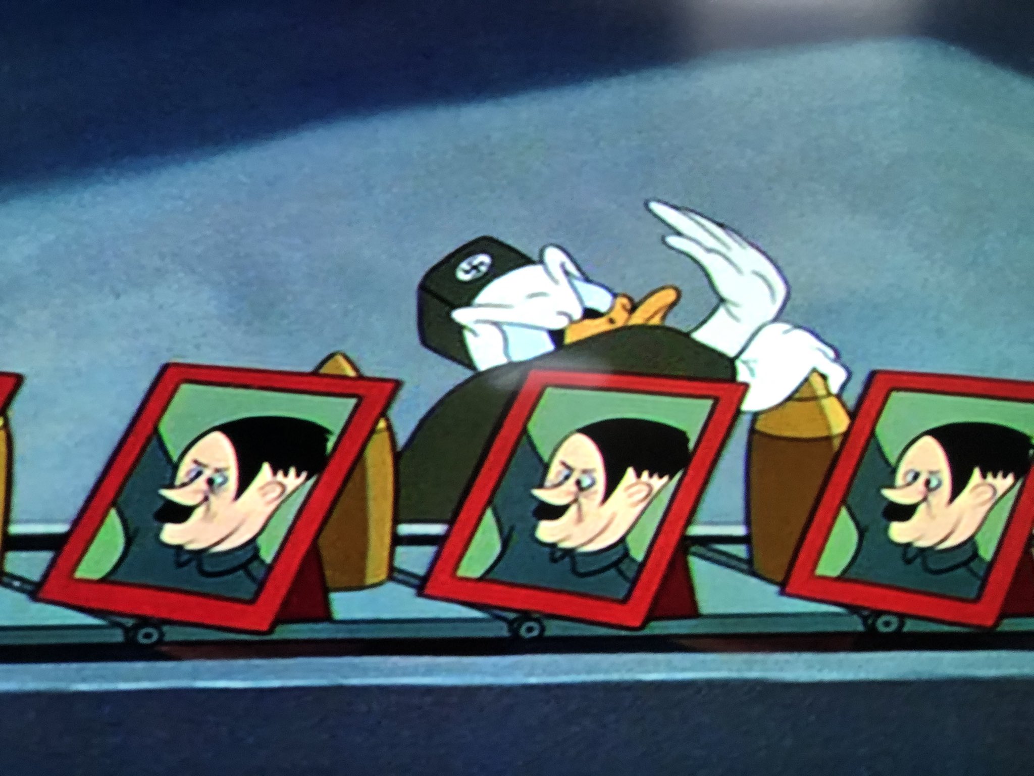 【激レア1点のみ】空軍力の勝利(1943年)ディズニー作品 DVD D93 on X: 